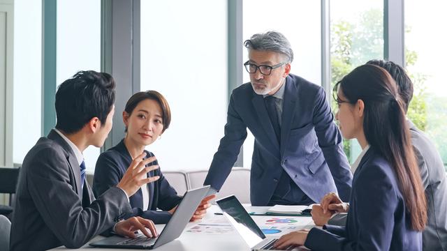 How Decision Intelligence Innovation Optimizes Capital Markets Compliance
